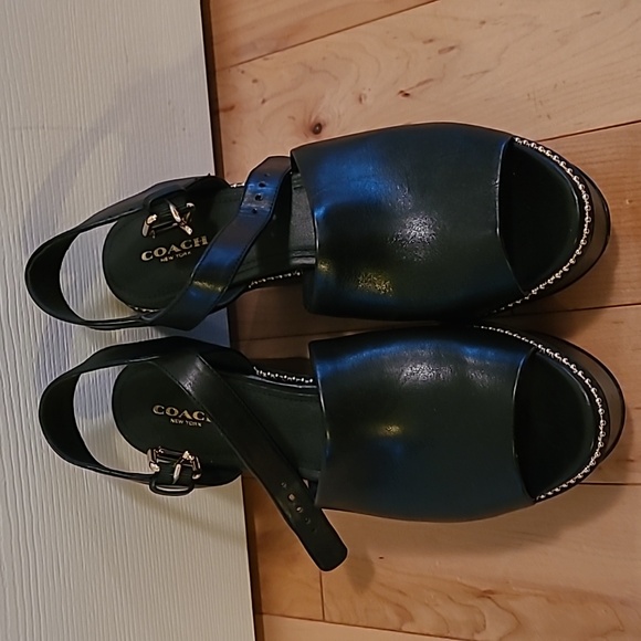 Women's size 9 Coach Harla wedge platform shoes - Picture 3 of 7